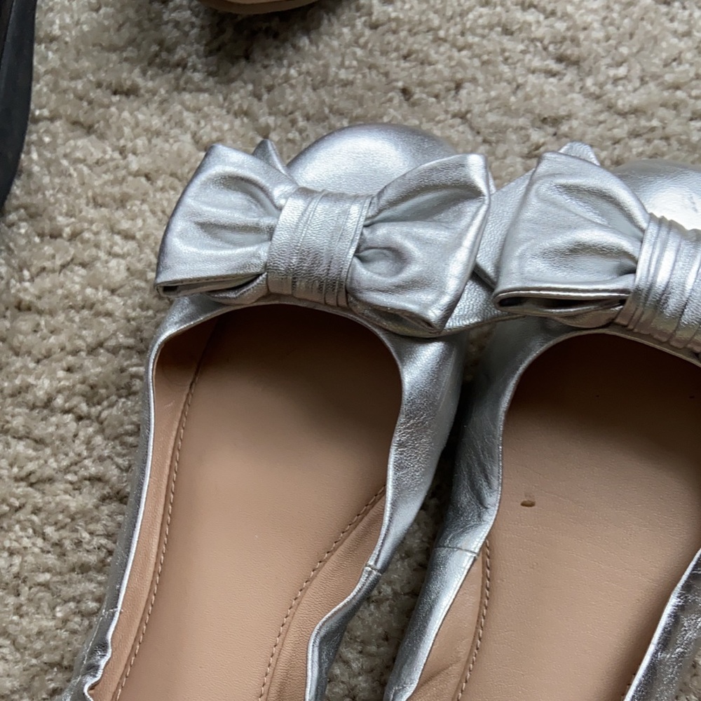 Tori Burch bow flats